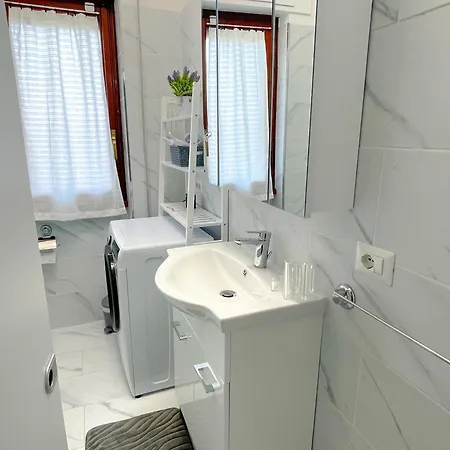 Apartment Sea Pearl Boutique - Bright And Spacious, With Modern Mediterranean Decor, Just 100 Meters From The Lavinio Seafront Anzio