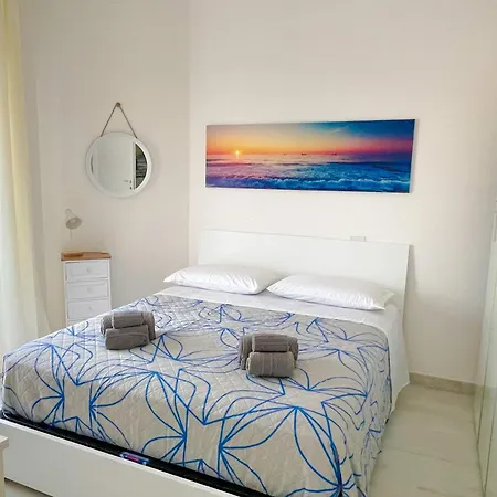 Sea Pearl Boutique - Bright And Spacious, With Modern Mediterranean Decor, Just 100 Meters From The Lavinio Seafront Apartment *